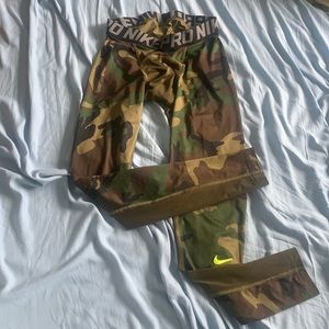 Great condition with lots of wear left tights legg